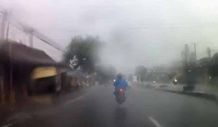 2025-02-15-5823Cuaca (ft rp istimewa).jpg